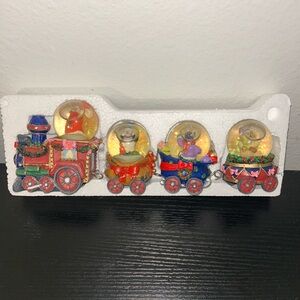 Set of 4 Santa & Friends Snow Globe Train Christmas Holiday Classics Collection
